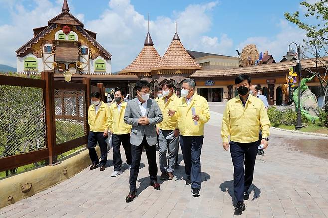 오시리아 관광단지 방문한 부산시의회 건교위 [부산시의회 제공·재판매 및 DB 금지]