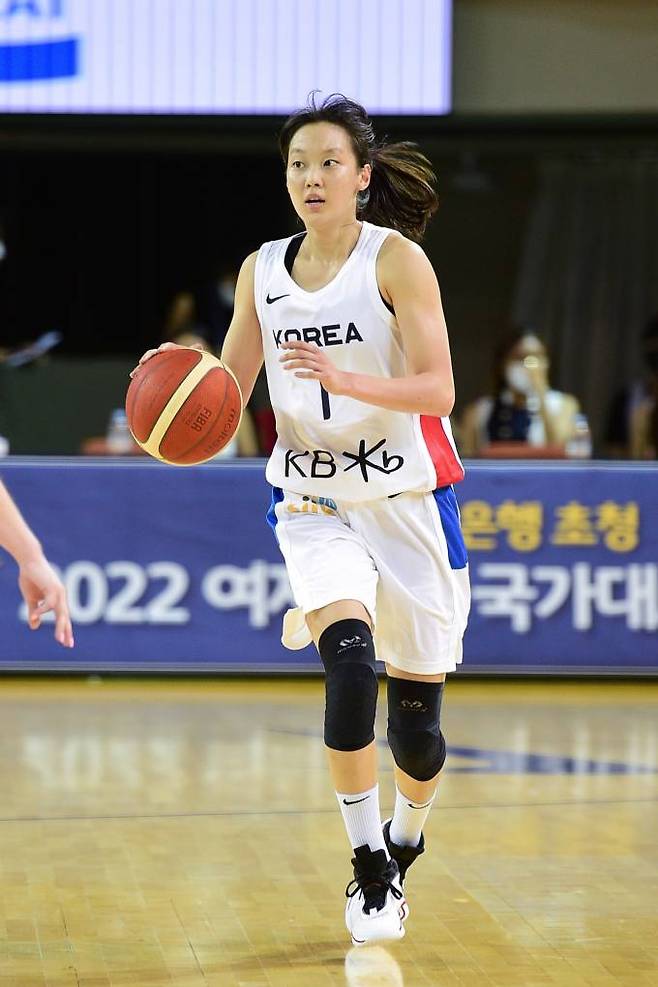 주전 가드로 나선 신지현.&nbsp; &nbsp;대한민국농구협회(KBA)