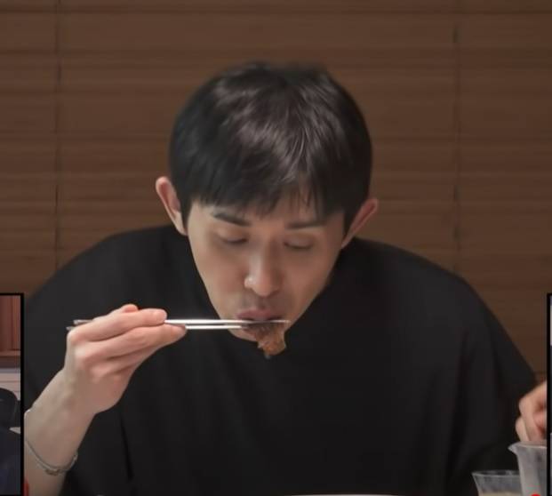 코드 쿤스트도 먹을 땐 잘 먹는다. 그는 "한식을 좋아한다"고 했고, "하루 한끼를 제대로 먹는 편"이라고 했었다. /사진=MBC '나 혼자 산다' 캡처