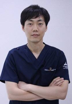 이샘병원 소화기내과 박철홍 원장​