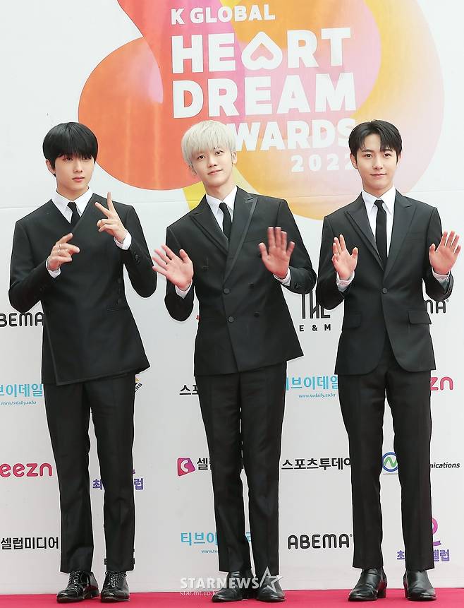 지성-재민-런쥔 '멋진 슈트 패션'[★포토]