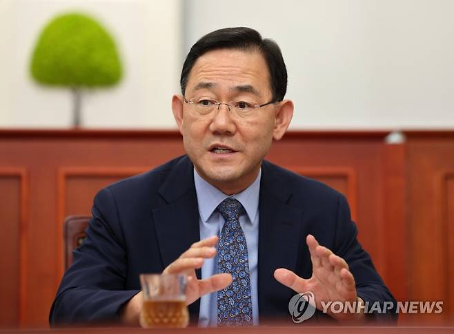 국민의힘, '주호영 직무정지' 가처분 결정에 이의신청 (서울=연합뉴스) 백승렬 기자 = 국민의힘 주호영 비상대책위원장이 지난 23일 국회에서 연합뉴스와 인터뷰를 하고 있다. srbaek@yna.co.kr