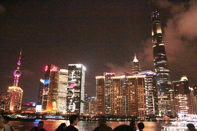 황포강 유람선에서 본 와이탄 야경. ⓒ최종명