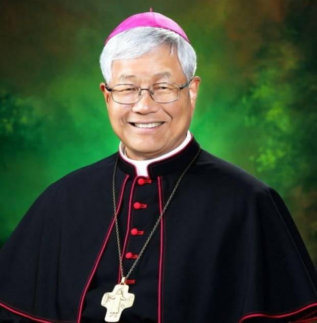 유흥식 라자로 대주교가 한국천주교 역사상 네번째로 추기경에 임명됐다. 유 추기경을 비롯한 신임 추기경 서임식이 27일 오후 4시(현지시간·한국시간 오후 11시) 바티칸 성베드로 대성전에서 프란치스코 교황의 주례로 거행된다. 사진=뉴스1