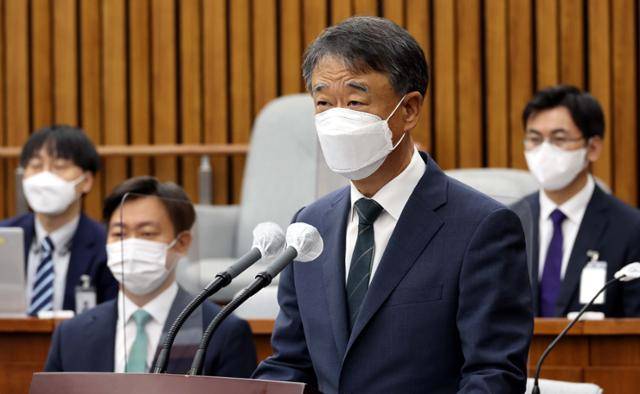 29일 국회에서 열린 오석준 대법관 후보자 인사청문회에서 오 후보자가 인사말을 하고 있다. 고영권 기자