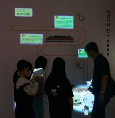 국외 소재 문화재의 환수 과정을 크게 기증과 매입, 수사의 3가지로 나눠 살펴보는 소중 학생기자단.