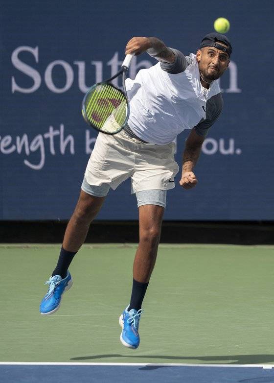 거친 입담과 행동에도 꾸준히 성적을 내는 키리오스는 팬들 사이에선 인기가 많은 선수다. USA투데이=연합뉴스