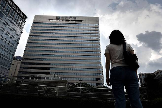 금융 교육을 받지 못한 사회 초년생들은 은행의 문턱이 높다고 생각해 대부업체를 찾는다. ⓒ시사IN 조남진