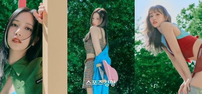 좌측부터 미나, 사나, 모모. 공식 홈페이지
