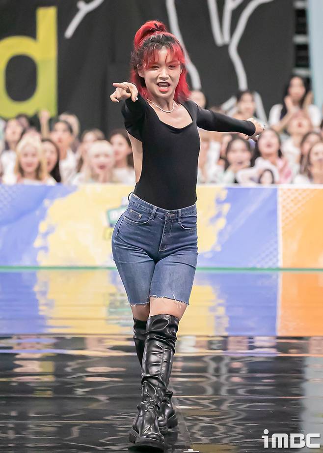 Hook dancer Aiki is presenting a special MC special stage dance sport at the MBC 2022 Idol Star Championship (hereinafter referred to as ) recording shooting scene recently held at Goyang Indoor Gymnasium in Goyang, Gyeonggi Province.Ten medals were taken in the 2022 six events, which were held in Cheongbaekjeon.2022three9(Is it possible to)5thirty1, 12(Is it possible to)5twentytwoeleven(Is it possible to)twofiftyE..iMBC