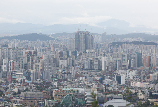 남산에서 바라본 서울 시내 아파트 모습. 연합뉴스.