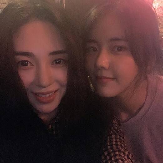 권민아와 AOA 혜정이 같이 찍은 사진. 권민아 인스타그램 캡처