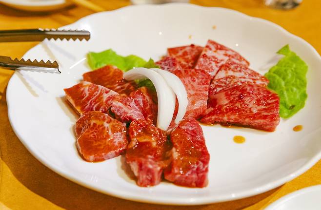 합리적인 가격으로 다양한 부위의 소고기를 맛볼 수 있다