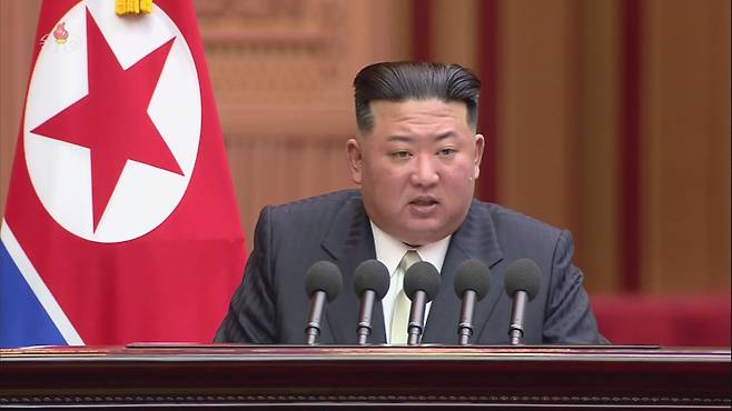 North Korea leader Kim Jong-un delivers a speech in Pyongyang on Sept. 8. (Yonhap)
