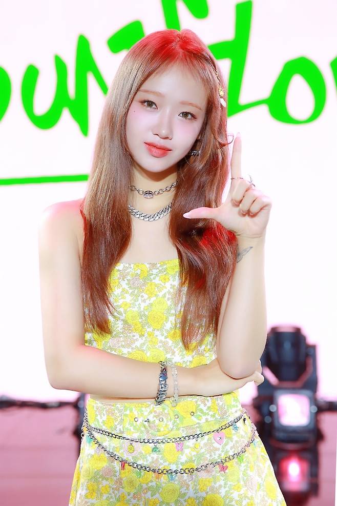 14일 오후 2시, 서울 강남구 일지아트홀에서 최유정의 솔로 첫 싱글 앨범 '선플라워' 쇼케이스가 열렸다. 판타지오 제공