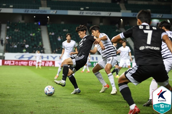 전북-성남 경기 장면 / 사진=한국프로축구연맹 제공