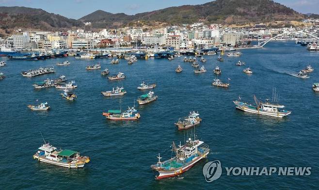 뿔난 통영 어민…'CPTPP 가입·해상풍력 발전사업 반대' [연합뉴스 자료 사진]