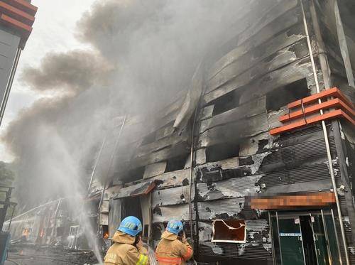 진화 작업 [파주소방서 제공, 재판매 및 DB 금지]