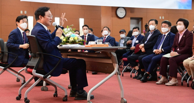 ▲박완수 경상남도지사가 상생협력 강화를 위해 진주시민과의 대화의 시간을 가졌다. ⓒ진주시