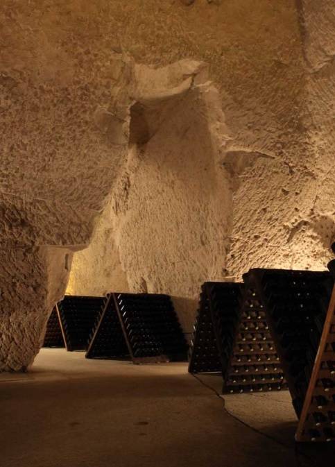 떼땅져 석회동굴 셀러