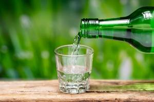 현미밥을 지을 때 소주를 넣으면 항산화 영양소인 ‘폴리페놀’이 증가한다./사진=게티이미지뱅크