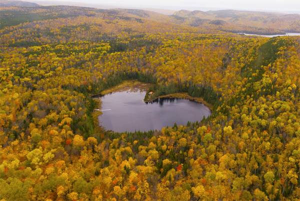 퀘벡주 아토카스 호수. [사진 제공 = G. Norris]
