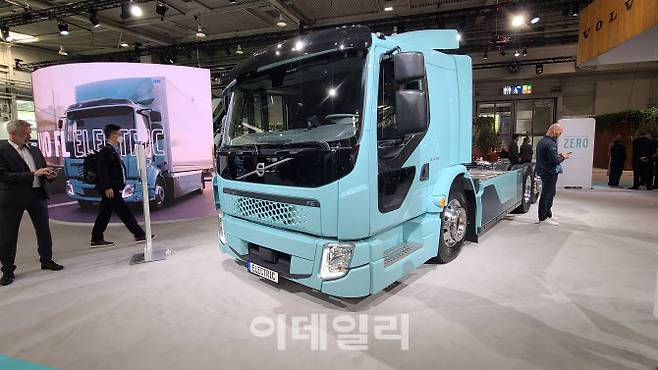 볼보트럭이 ‘2022 IAA’에서 전시한 FE 일렉트릭 트럭 모습 (사진=손의연 기자)