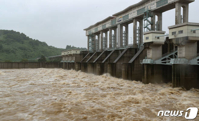 임진강 군남댐 ⓒ News1 이재명 기자