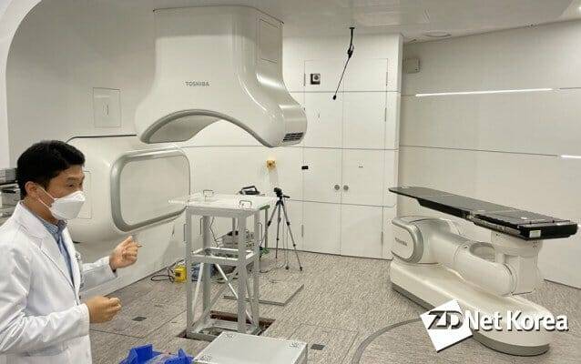중입자치료실(고정형). 사진=김양균 기자