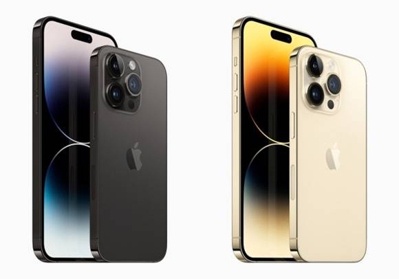 애플이 내년에 출시하는 '아이폰 15 시리즈' 전체 모델에 아이폰14 프로 모델에 장착된 '다이내믹 아일랜드' 기능을 확대 적용시킬 것이라는 분석이 나왔다. 사진은 아이폰14 프로와 프로맥스 모델. /사진=애플