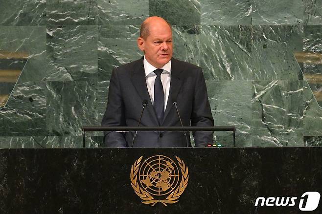 올라프 숄츠 독일 총리가 20일 (현지시간) 뉴욕 유엔 본부에서 열린 77차 유엔 총회에서 한 연설서 "튀르키예가 SCO에 가입을 추진하는 것은 매우 짜증나는 일＂이라고 밝히고 있다. ⓒ AFP=뉴스1 ⓒ News1 우동명 기자