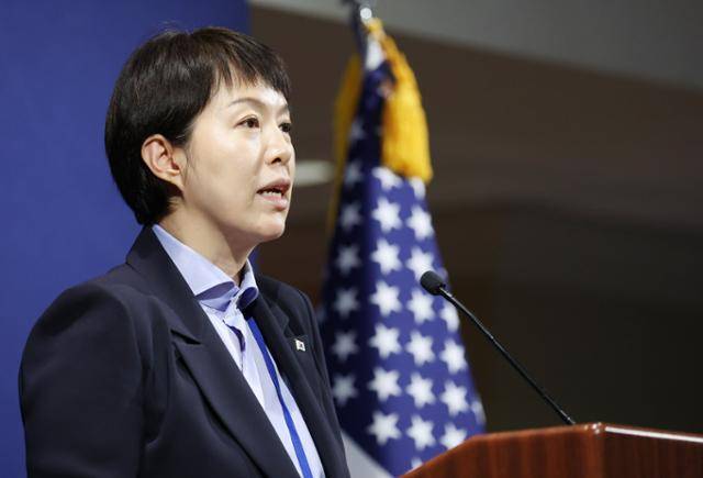 김은혜 대통령실 홍보수석이 22일(현지시간) 미국 뉴욕 프레스센터에서 현안 관련 브리핑을 하고 있다. 뉴욕=연합뉴스