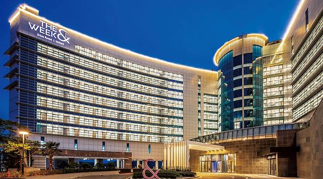 이형수 건영 회장 딸 이현지 트리니티디앤씨 대표가 선보인 인천 중구 을왕동 ‘더위크앤리조트’. (더위크앤리조트 제공)