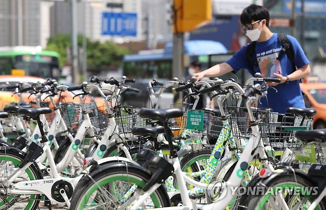 서울시 공공자전거 '따릉이' [연합뉴스 자료사진]