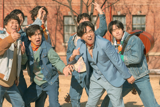Ryu Seung-ryong during a scene of the upcoming musical movie ″Life is Beautiful″ [LOTTE ENTERTAINMENT]