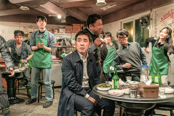 Ryu Seung-ryong during a scene of the upcoming musical movie ″Life is Beautiful″ [LOTTE ENTERTAINMENT]
