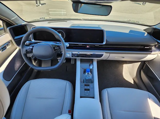 아이오닉6 인테리어