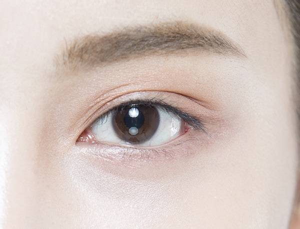 고혈압이 있으면 눈 흰자에 붉은 점이 반복해서 생길 수 있다./사진=클립아트코리아