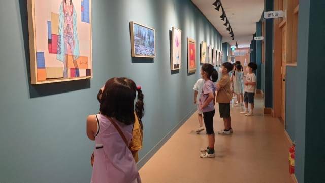 출처 : 한국미술재단 '학교 안 작은 미술관' 사업