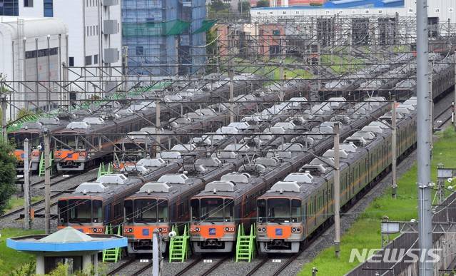 [부산=뉴시스] 하경민 기자 = 부산 사하구 신평차량사업소. 2019.07.10. yulnetphoto@newsis.com