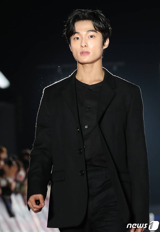 배우 윤찬영이 29일 오후 경기도 고양시 일산 킨텍스에서 열린 ‘2022 APAN STAR AWARDS’에 참석하고 있다. ⓒ News1 권현진 기자