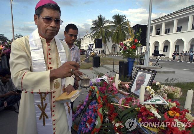 성추문에 휩싸인 벨로 주교 [AP=연합뉴스 자료사진. 재판매 및 DB 금지]