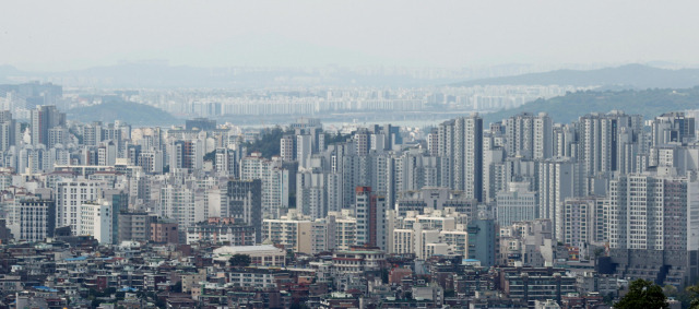 서울 남산에서 바라본 아파트 단지. 서울경제DB