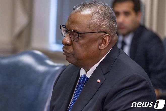 로이드 오스틴 미국 국방장관이 26일(현지시간) 버지니아주 알링턴의 펜타곤에서 수브라마냠 자이샨카르 인도 외무장관과 회담을 하고 있다. ⓒ AFP=뉴스1 ⓒ News1 우동명 기자