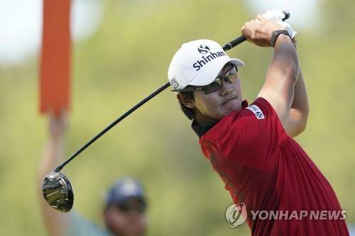 4라운드 경기에서 티샷하는 김성현. [AP=연합뉴스]