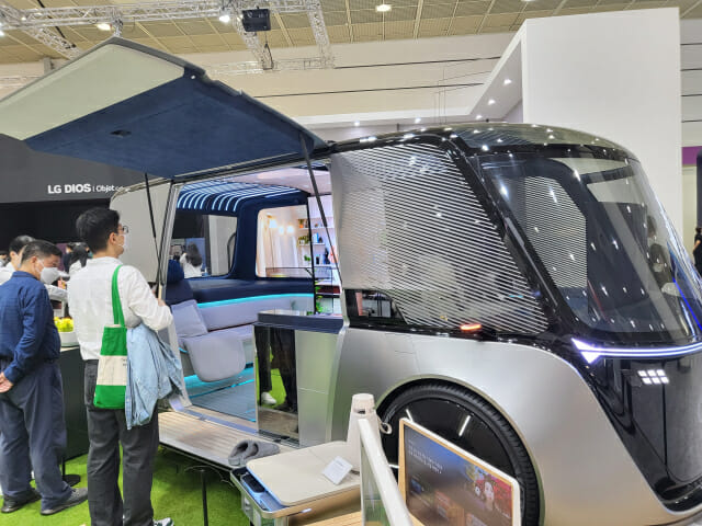 LG전자가 4일 한국전자전(KES 2022)에서 미래 자율주행차 콘셉트카인 '옴니팟'을 선보였다.(사진=지디넷코리아)