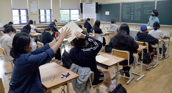 지난 8월 31일 오전 광주 동구 전남여자고등학교에서 고3 수험생들이 수능 마지막 모의고사를 치르고 있다. (사진=뉴시스)