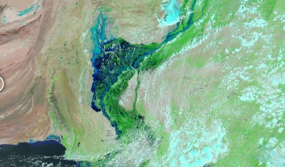 ▲ 2021년 8월 위성에서 찍은 파키스탄 인더스강 하류 모습. CNN 갈무리.