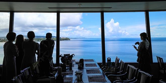 중식당 토리에서 바라본 투몬만 [사진/진성철 기자]