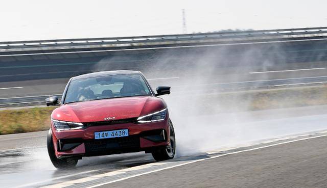 기아 고성능 전기차 'EV6 GT'. 기아 제공